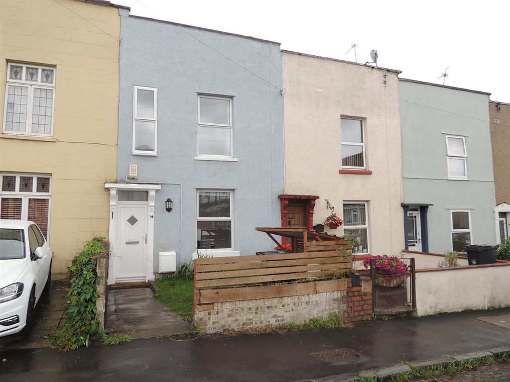 Property photo 1 of 11 Front