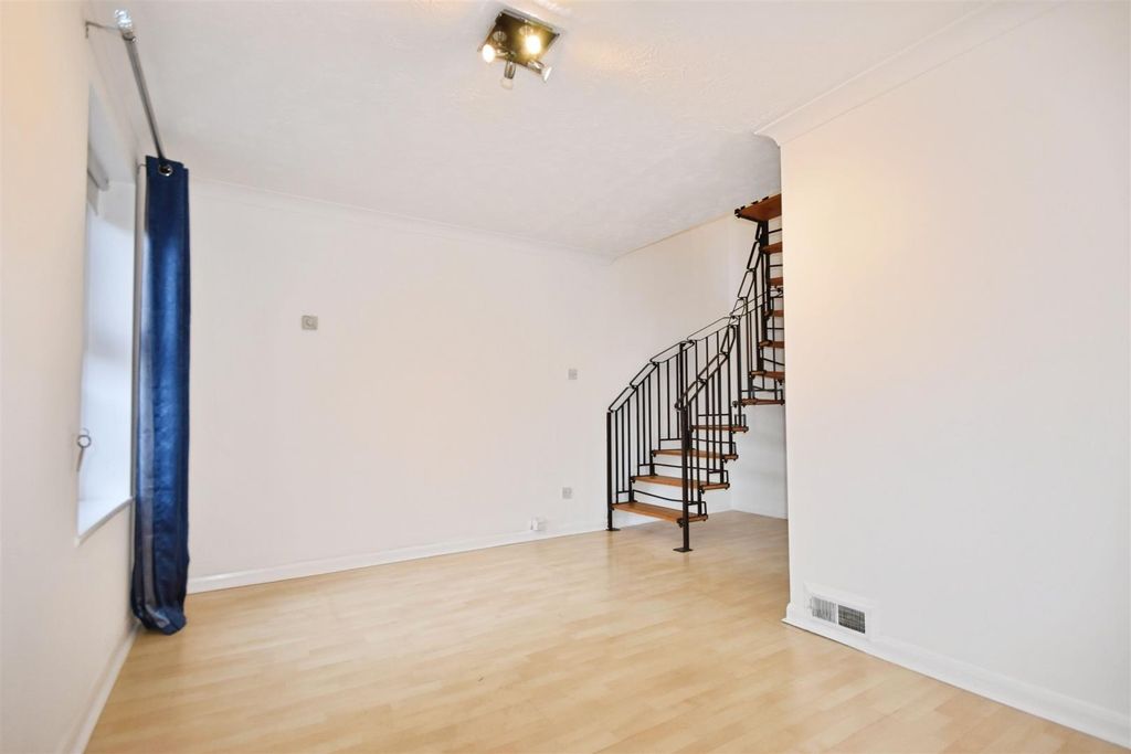 Property photo 2 of 10 Fa7929E5-Dsc_0228.Jpg