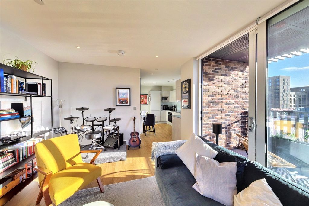 Property photo 1 of 20 Picture No. 02