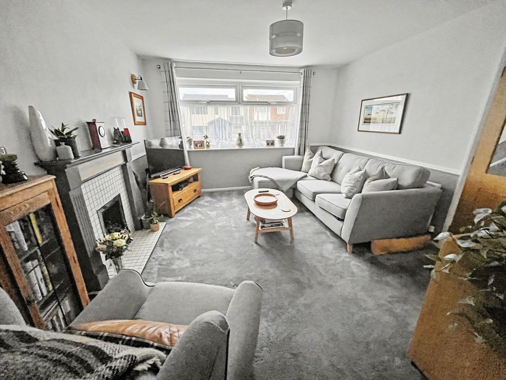 Property photo 3 of 29