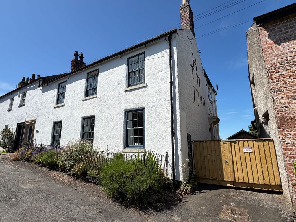 Property photo 1 of 16 13 Wood Street