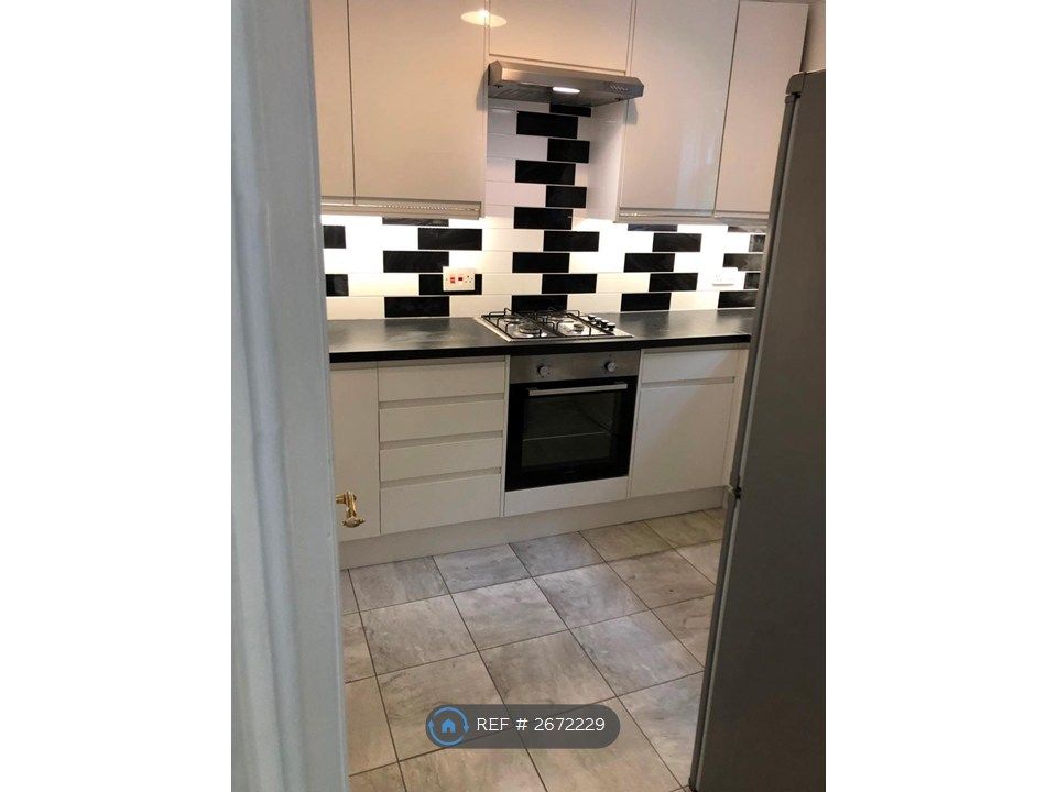 Property photo 1 of 24 Kitchen