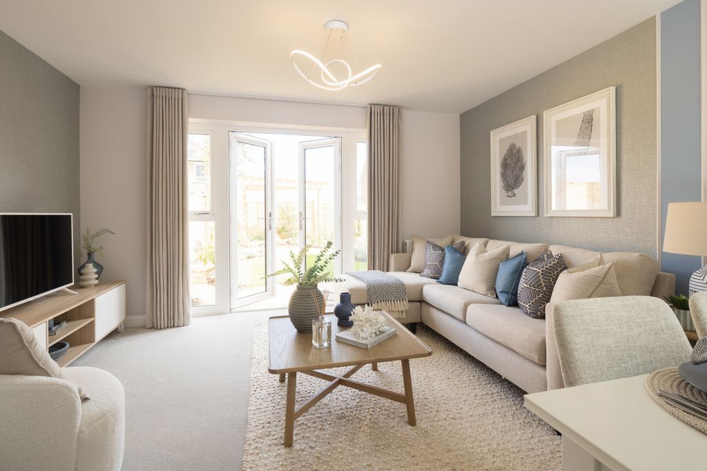Property photo 3 of 7 Living And Dining Room In A 3 Bed Norbury