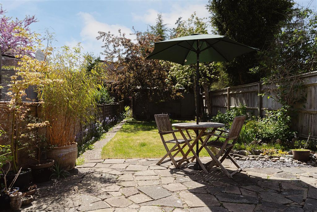 Property photo 2 of 20 13.Jpg