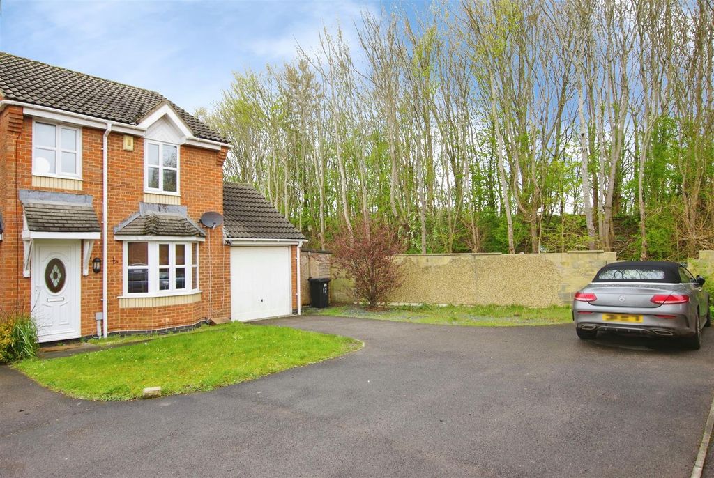 Property photo 2 of 13 Front