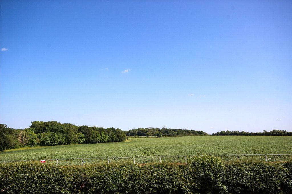 Property photo 2 of 18 Picture No. 07
