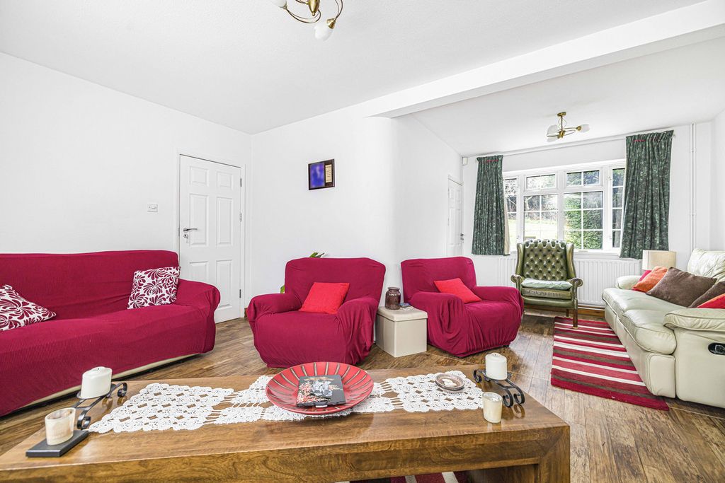 Property photo 2 of 21