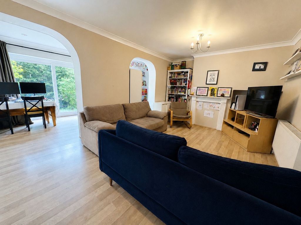 Property photo 3 of 7