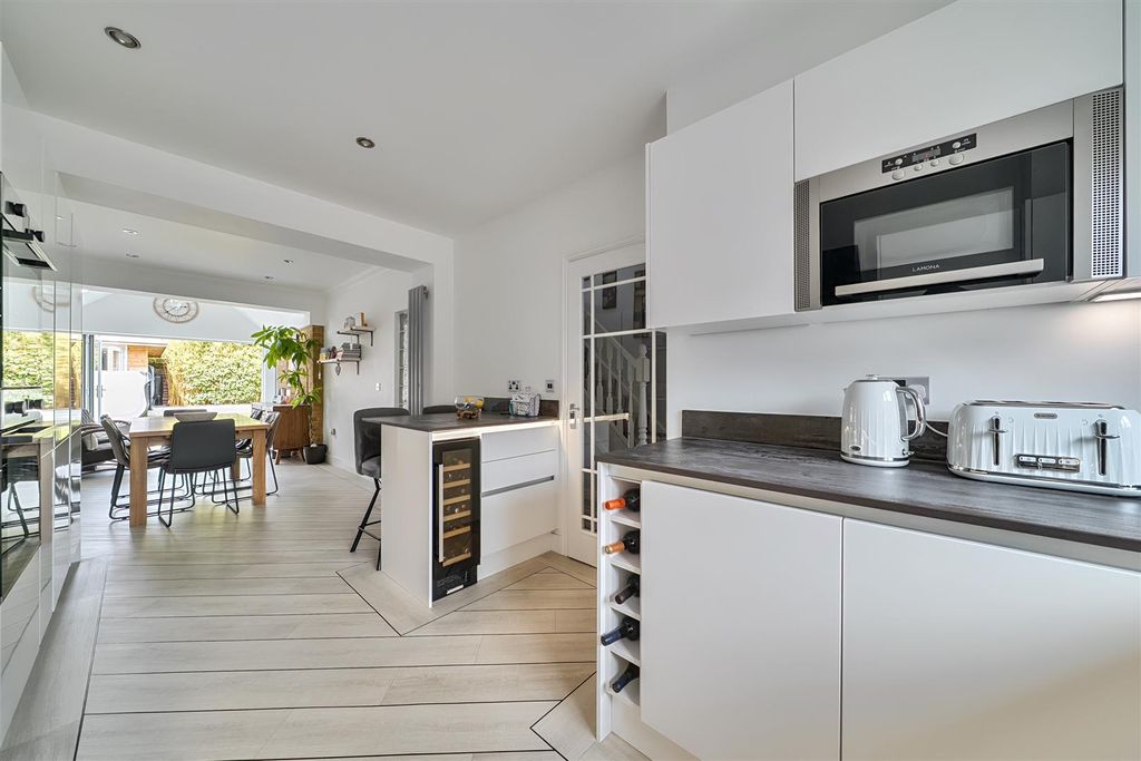 Property photo 3 of 24 Cormorant Road, Iwade, Sittingbourne