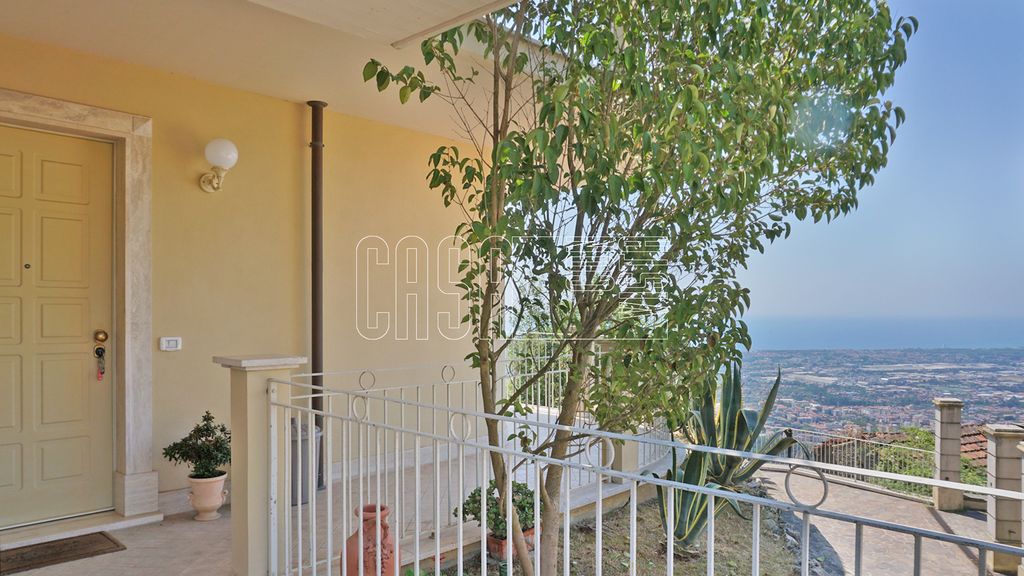 Property photo 3 of 28