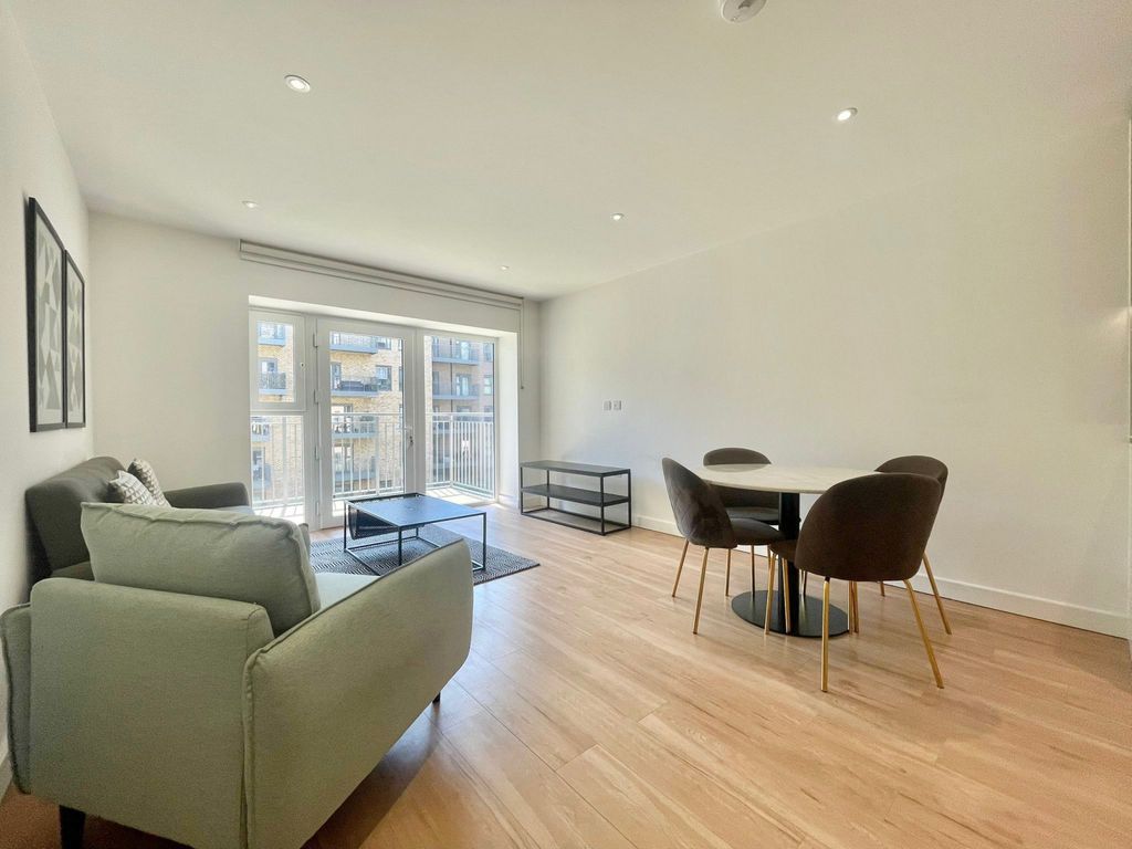 Property photo 2 of 11 Gallery