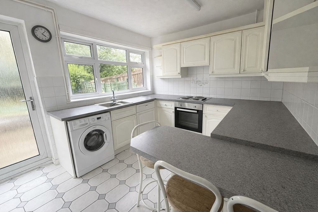 Property photo 2 of 8 Photo 2