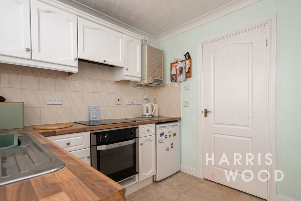 Property photo 3 of 23 4286305
