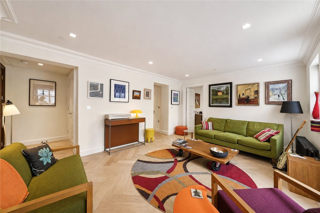 Property photo 1 of 11 Reception