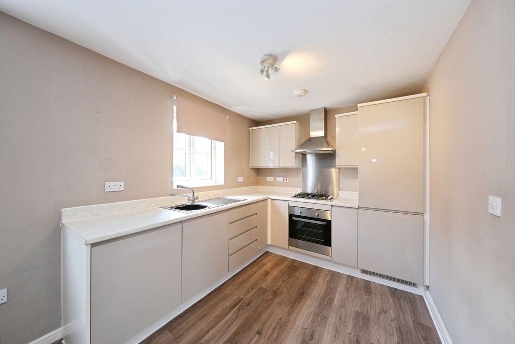 Property photo 2 of 15 Pbox-Img.Jpg