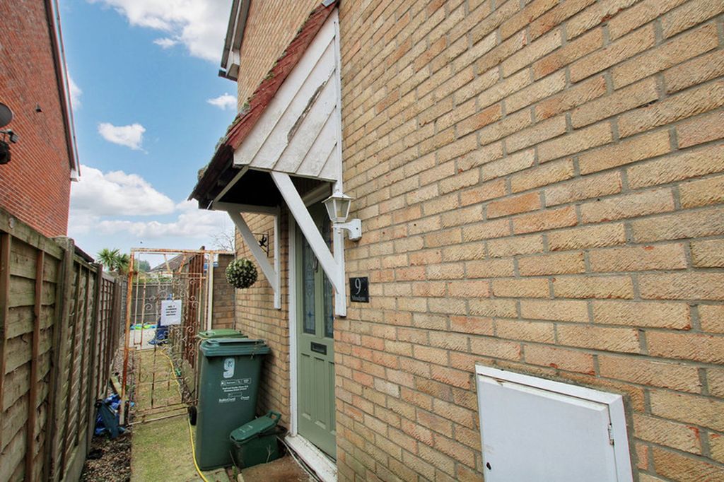 Property photo 1 of 5