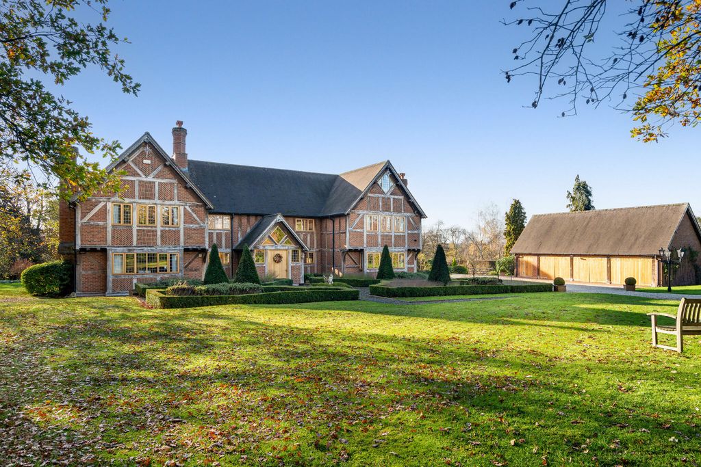 Property photo 1 of 24