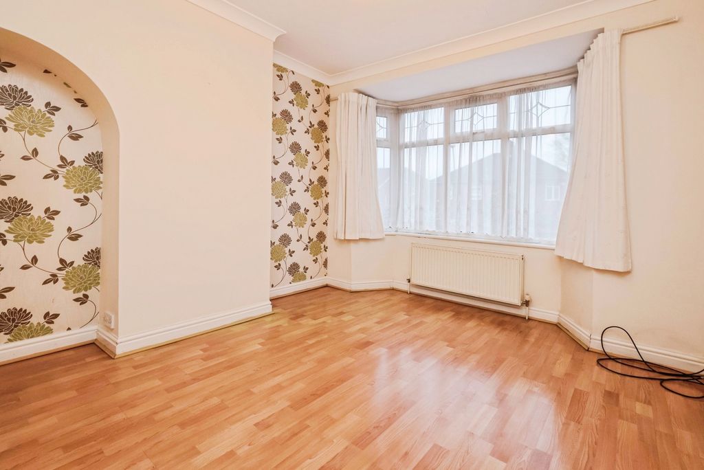 Property photo 2 of 17 Pbox-Img.Jpg