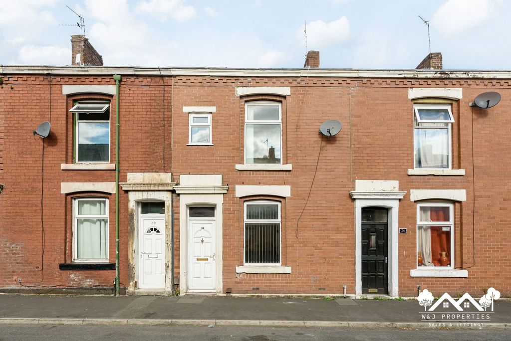Property photo 1 of 27