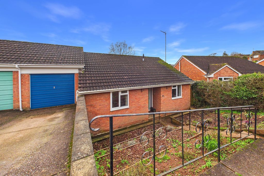 Property photo 1 of 16