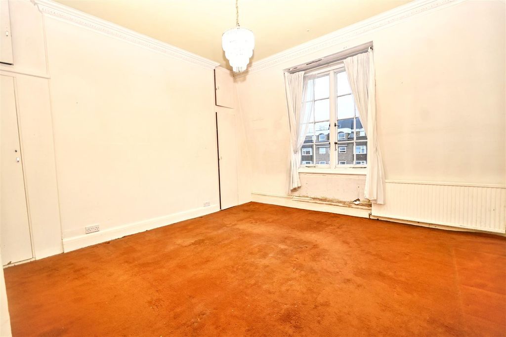 Additional image 6 of 5 bed flat for saleHartington Place, Eastbourne BN21