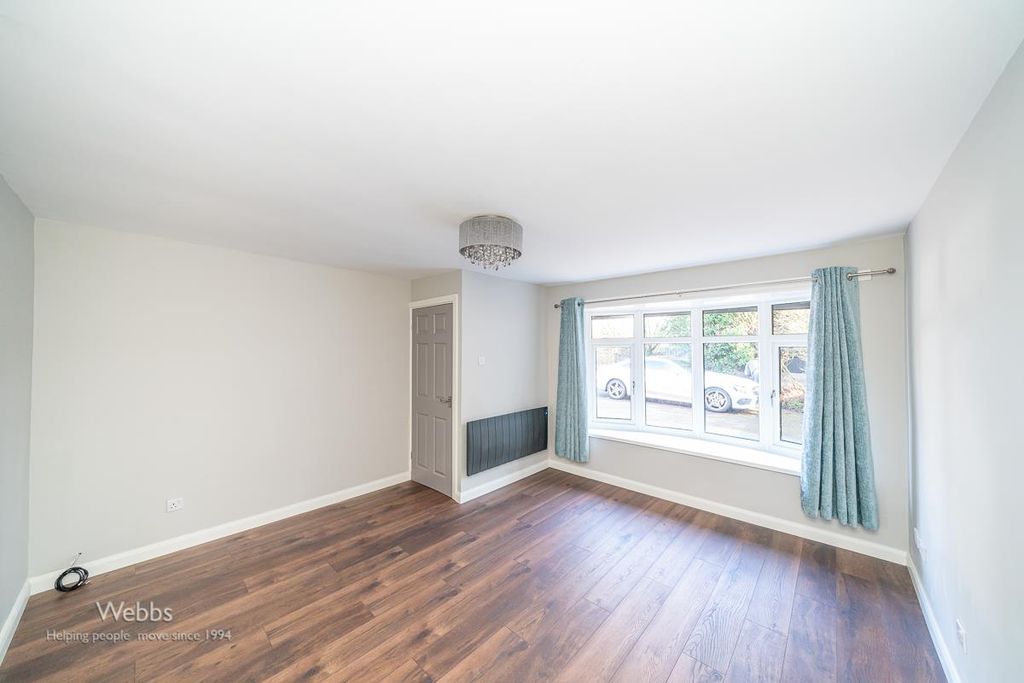 Property photo 3 of 29 Â© Webbs Estate Agents Â© (27 Of 53).Jpg