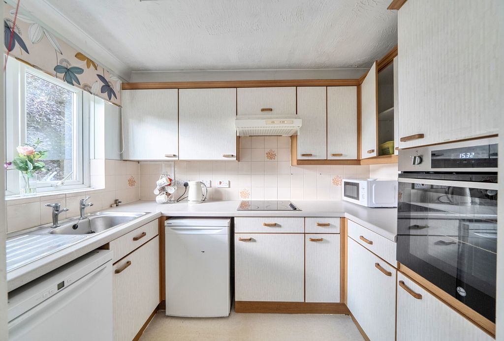 Property photo 3 of 13 1458182-5-6A07389...