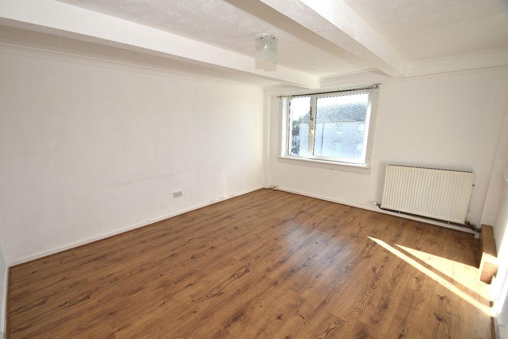 Property photo 2 of 10 4151842