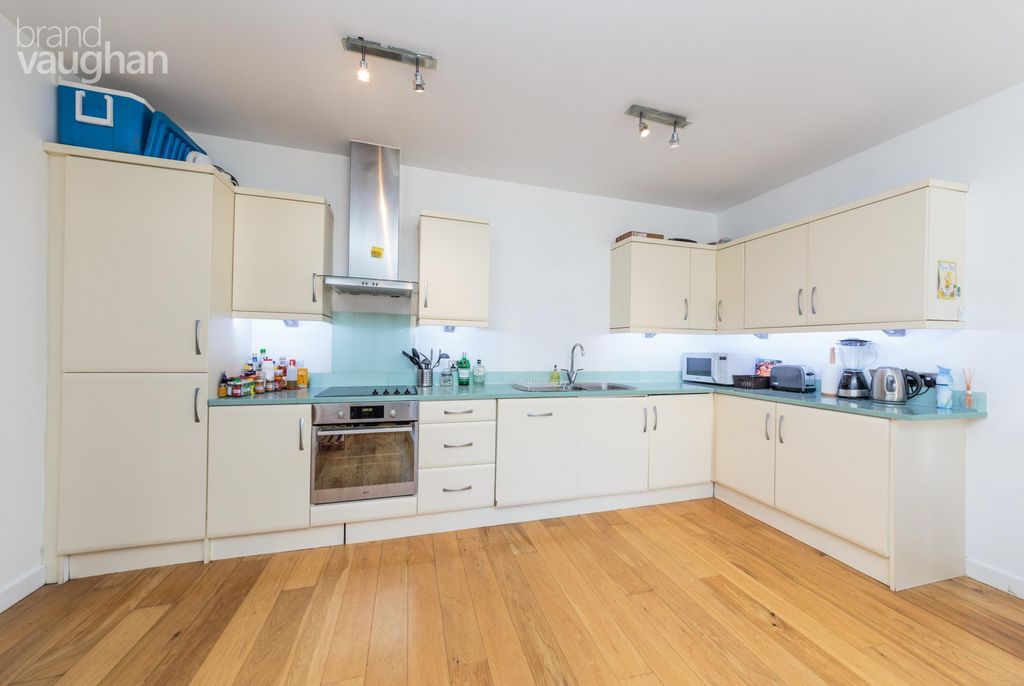 Property photo 3 of 8 Living Room