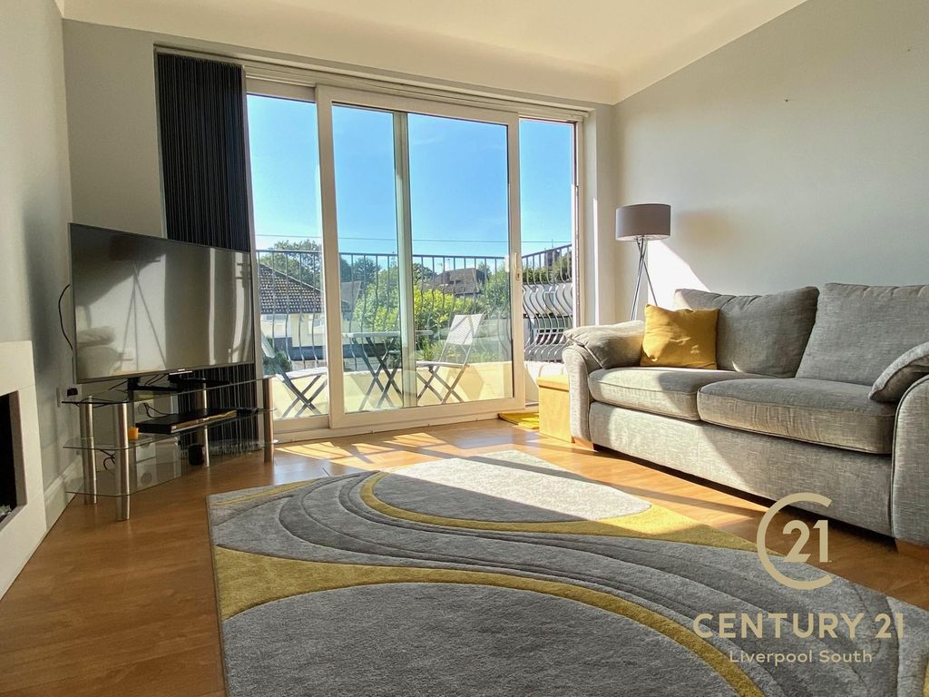 Property photo 2 of 21