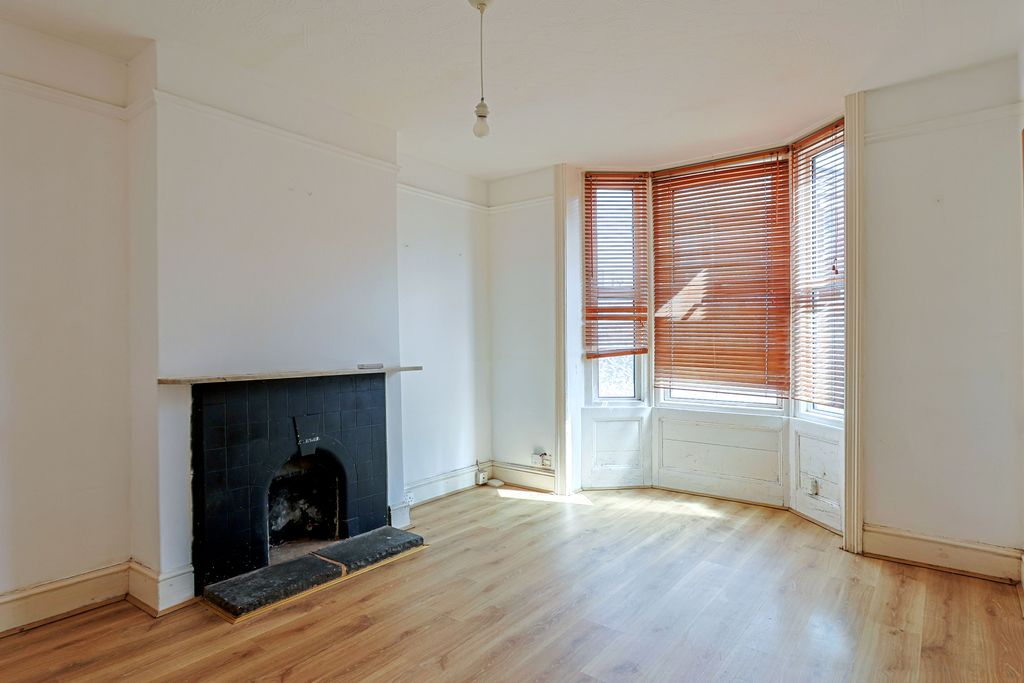 Property photo 2 of 17 333A9641