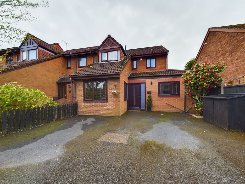 Property photo 1 of 34