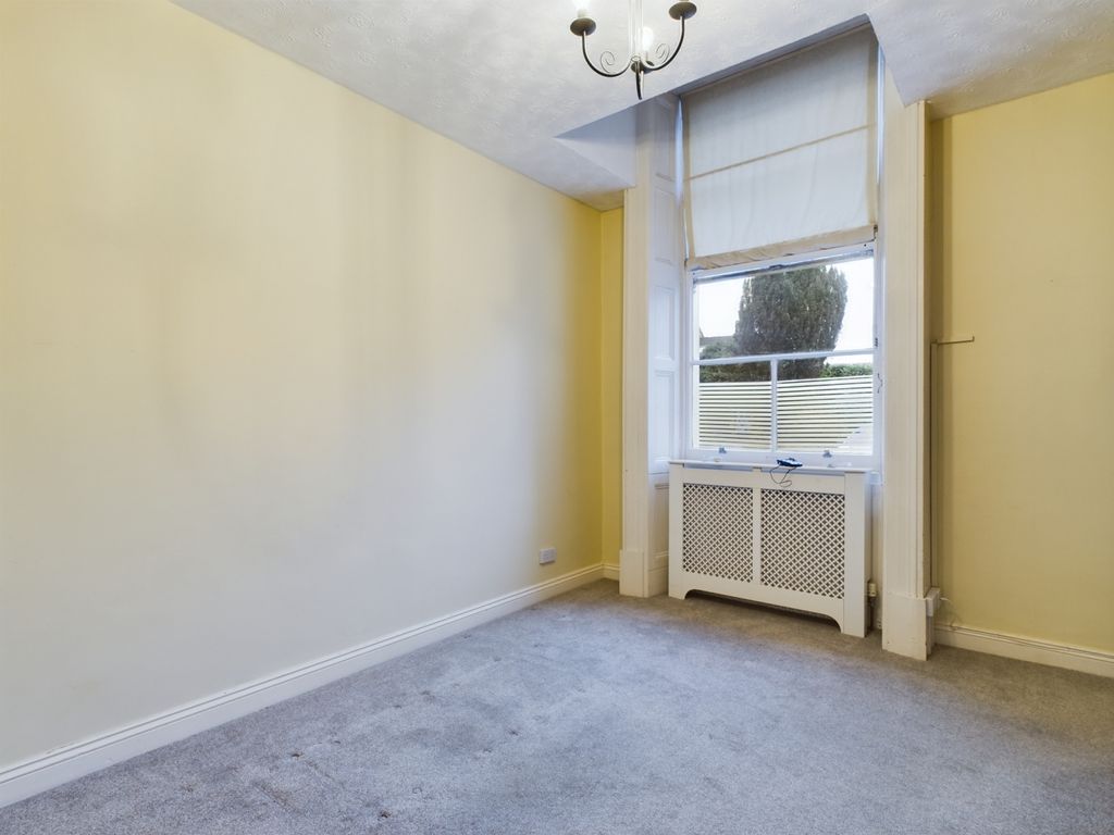 Property photo 2 of 5 Cam01740G0-Pr0300-Still001