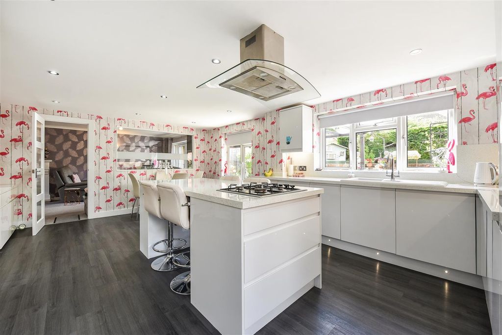 Property photo 2 of 28 Sketch_Ph25_6176861.Jpg