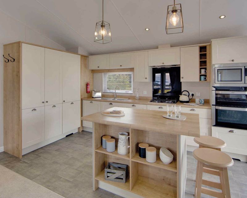 Property photo 3 of 10 Photo 2