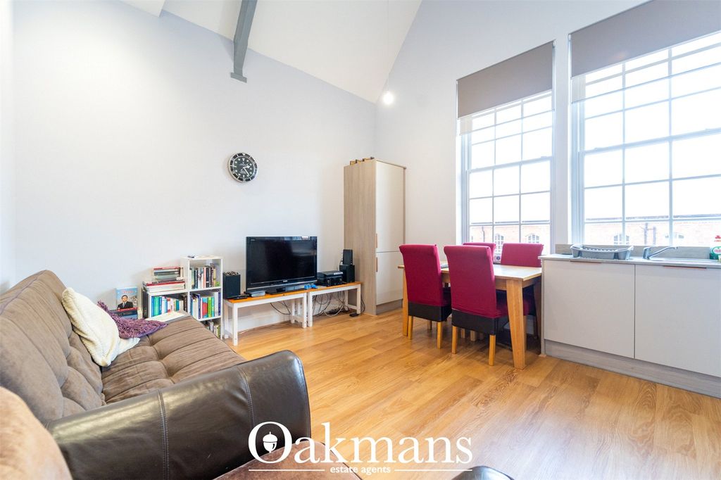 Property photo 3 of 23 Picture No. 04