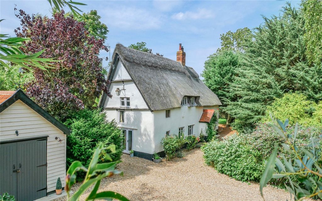 Property photo 1 of 19 Little Manor