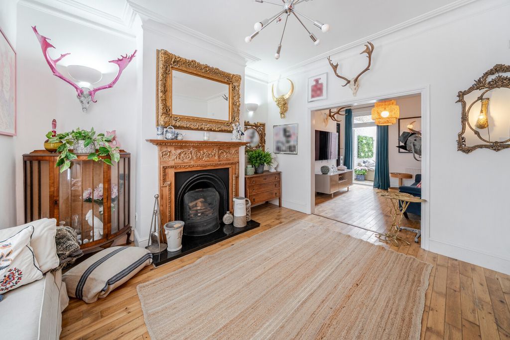 Property photo 2 of 22 1477667-12-6A4502...