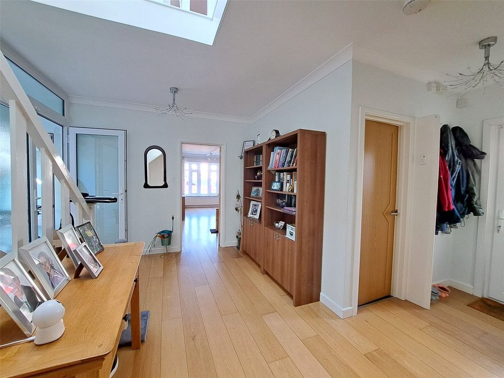 Property photo 2 of 24 Picture No. 26