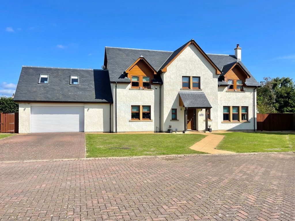 Property photo 1 of 33