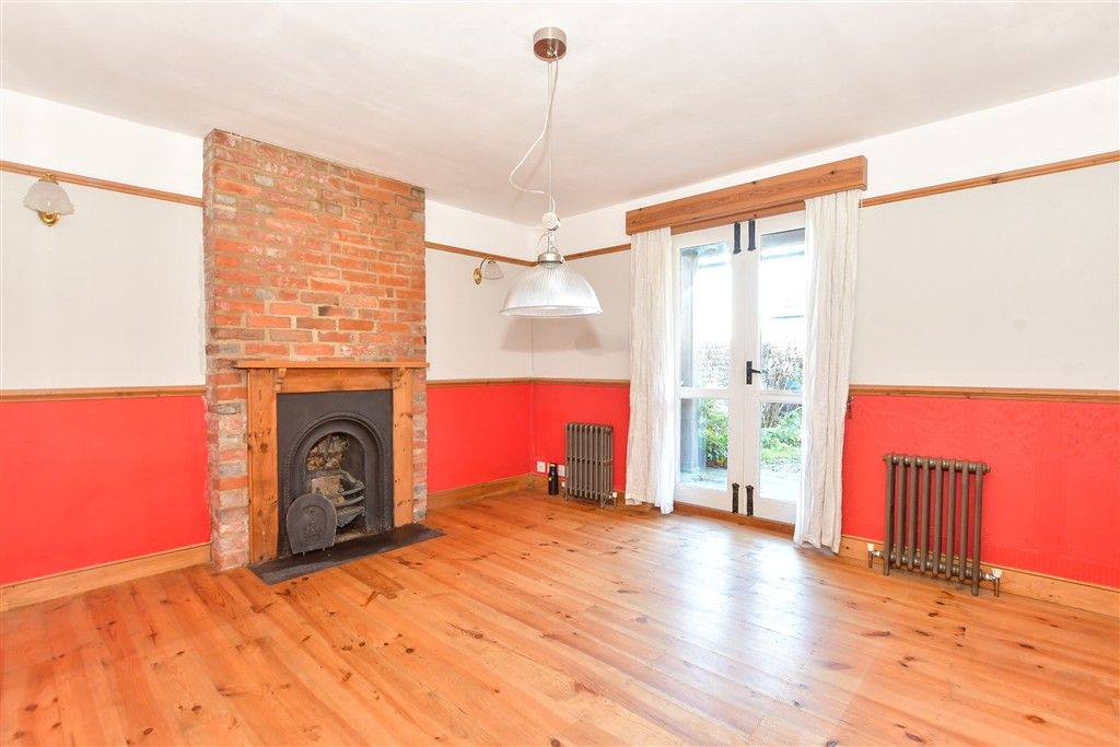 Property photo 1 of 17 Dining Room