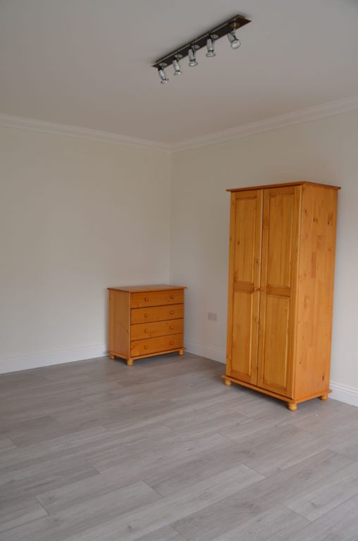 Property photo 3 of 7 Gallery