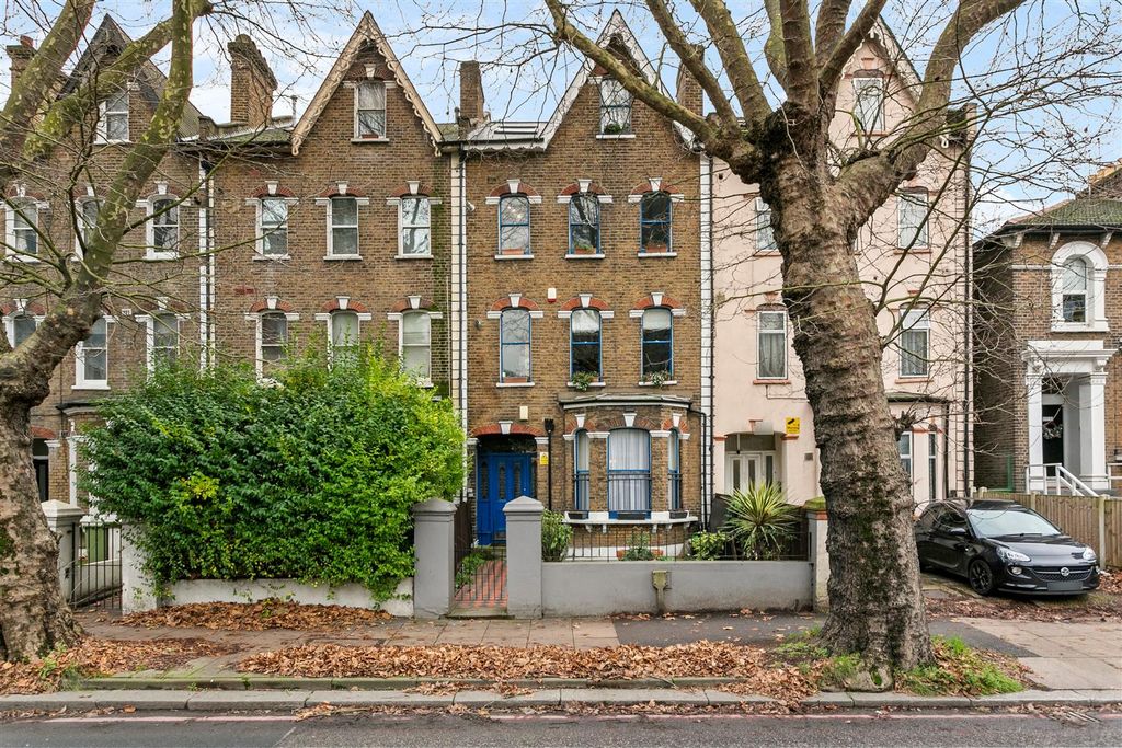 Property photo 2 of 15 Chiswick High Road, W4 - For Sale