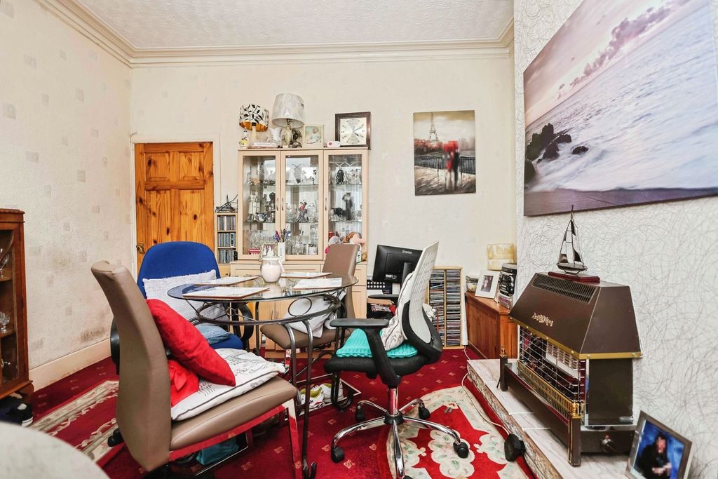 Property photo 3 of 15 Pbox-Img.Jpg