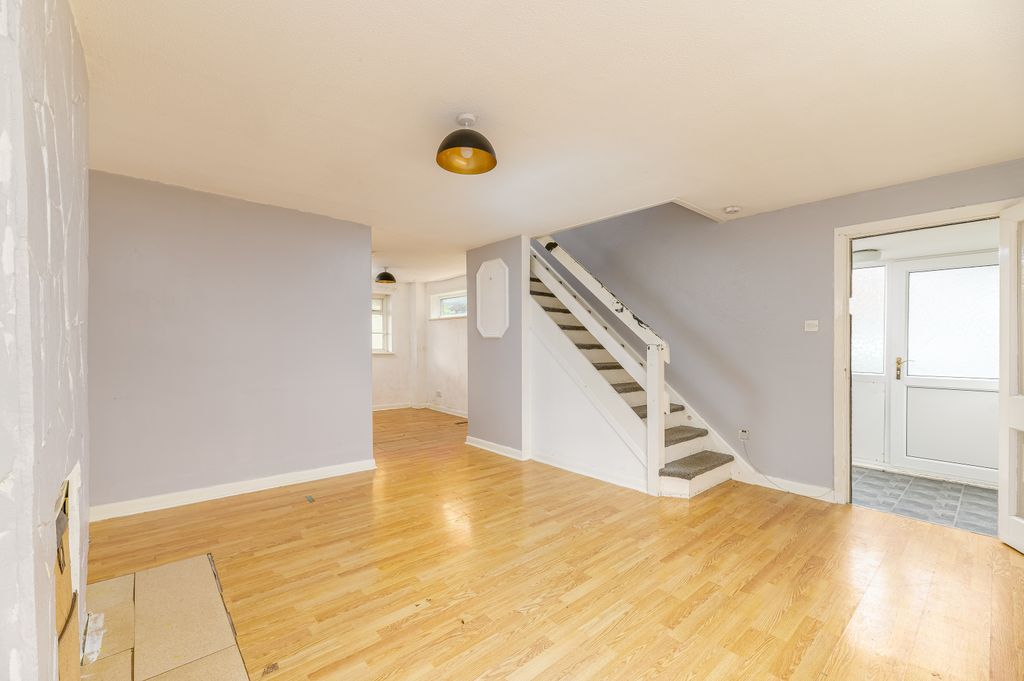 Property photo 1 of 29 6