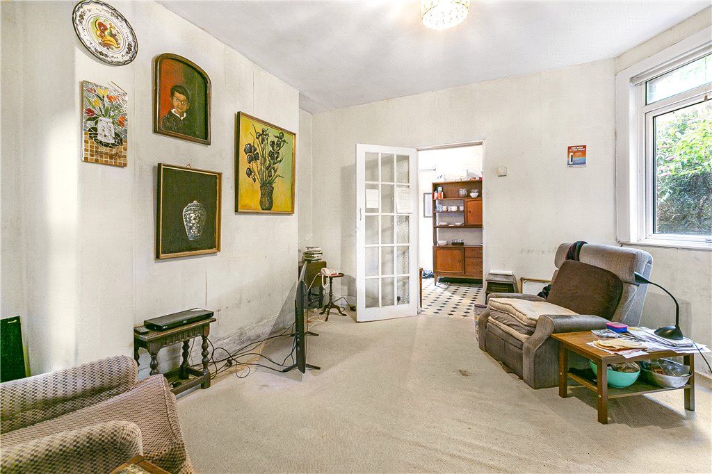 Property photo 3 of 18 Dining Room