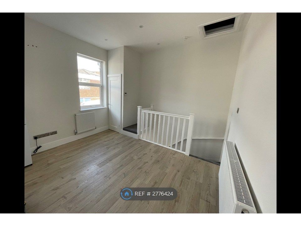 Property photo 1 of 11 Living Area