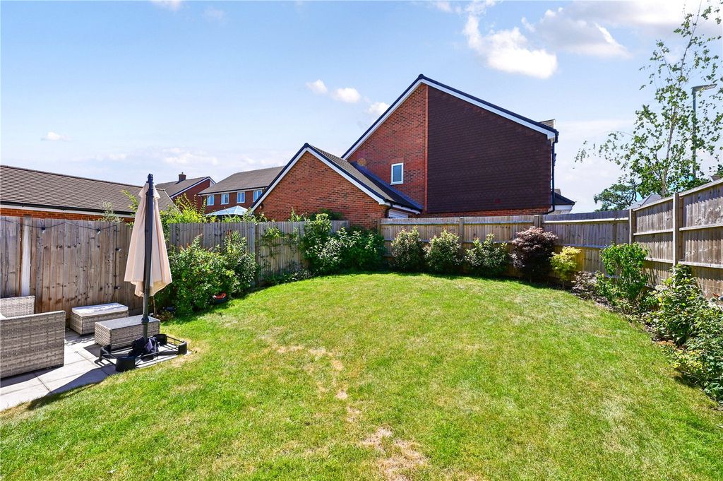 Property photo 2 of 18 Picture No. 15