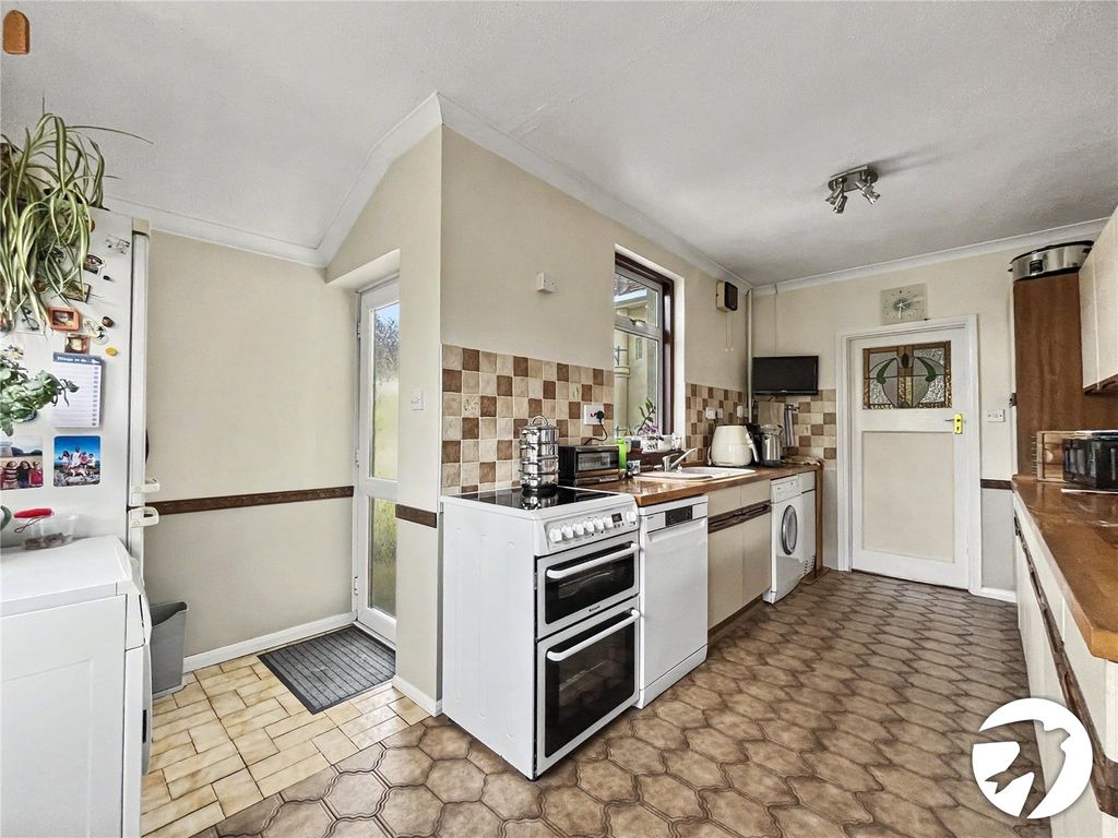 Property photo 2 of 23 Picture No. 02