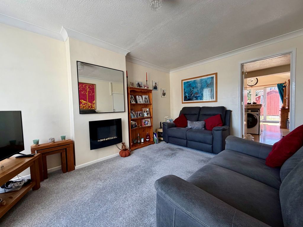 Property photo 3 of 14